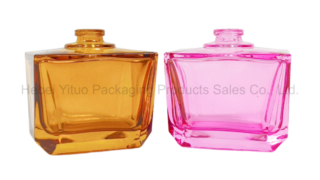 Elegant Parfum Bottle Design